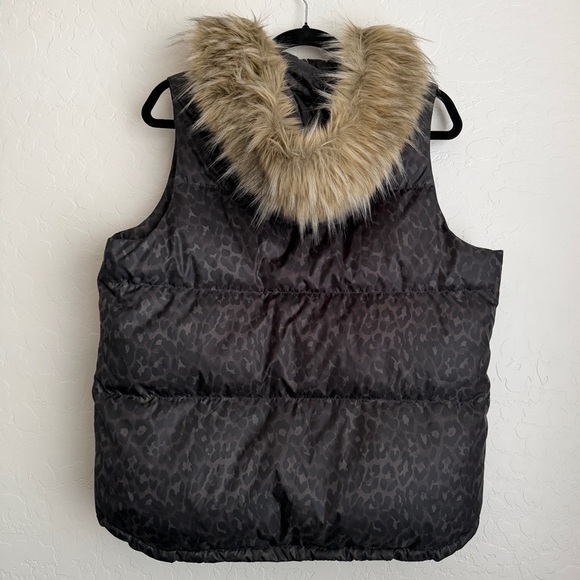 Coach Women's Cheetah Print Puffer Vest Faux Fur Hoodie Brown Black Medium - Picture 2 of 10